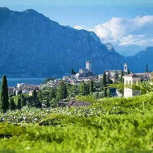 https://andreis-apartments.hotelinveneto.com